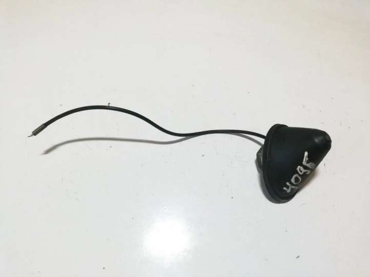 Volkswagen Golf V Antena (GPS antena)