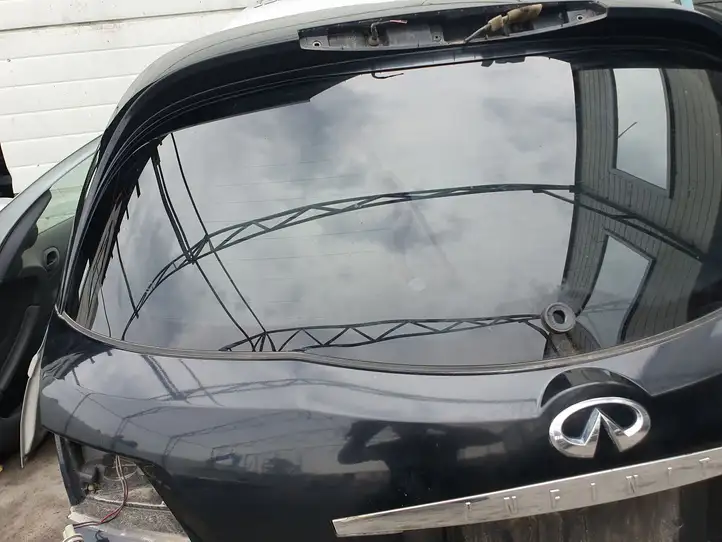 Infiniti FX (2002 - 2006) Крышка багажника — фото 6