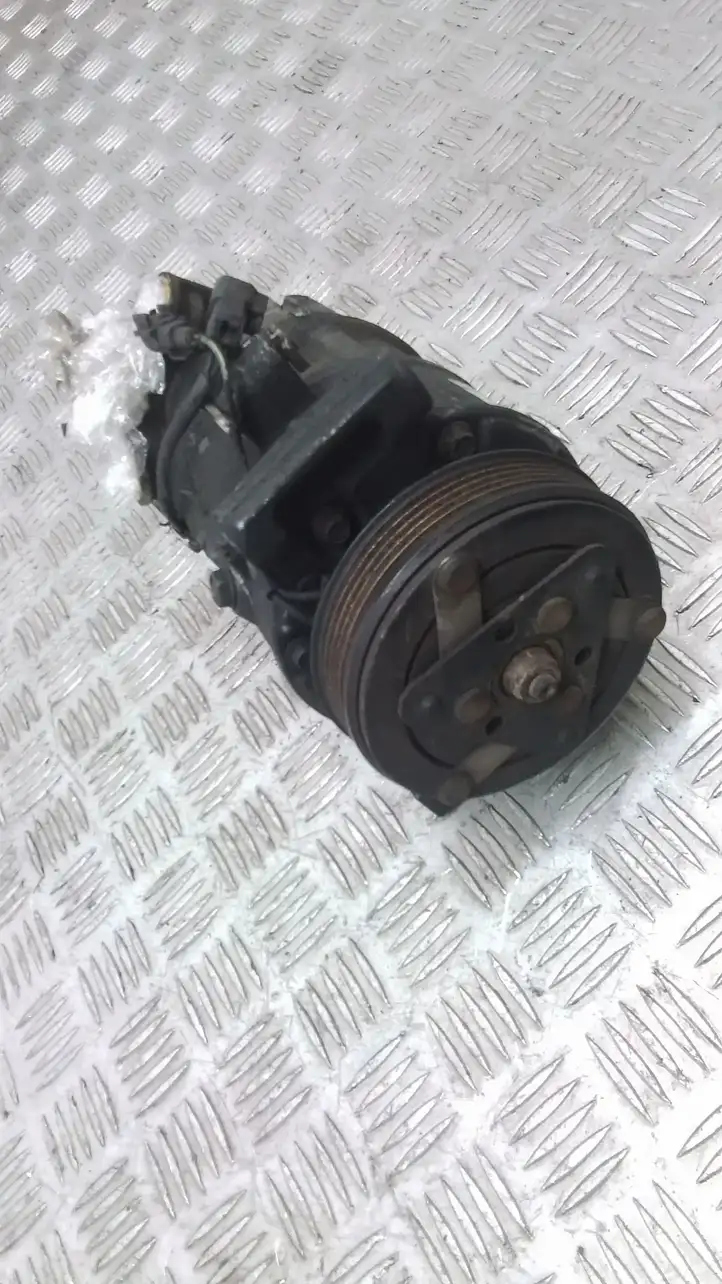 Volvo V70 (2007 - 2013) 30630921 Компрессор (насос) кондиционера воздуха — фото 4