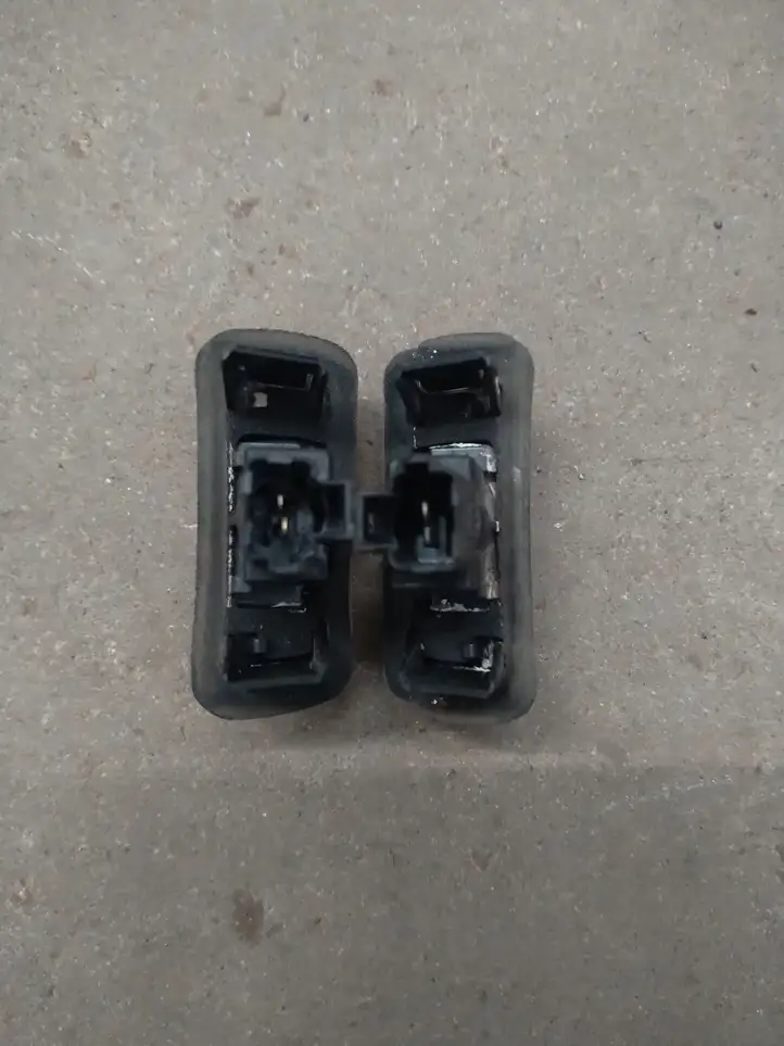 Toyota Verso (2012 - 2015) Подсветка номера — фото 3