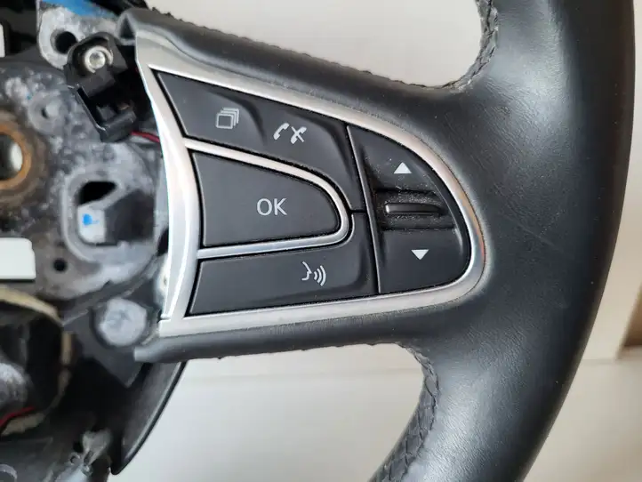 Renault Kadjar (2015 - 2018) Руль — фото 12