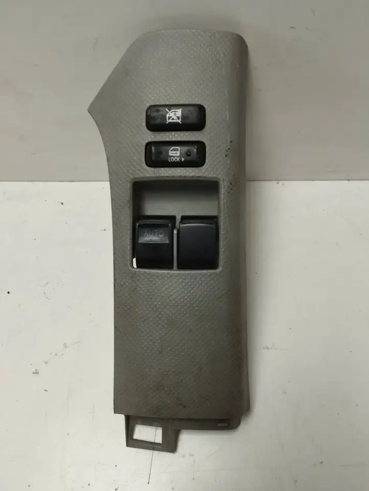 Toyota Yaris (2005 - 2009) 7423200110 Блок кнопок стеклоподъемников — фото 1