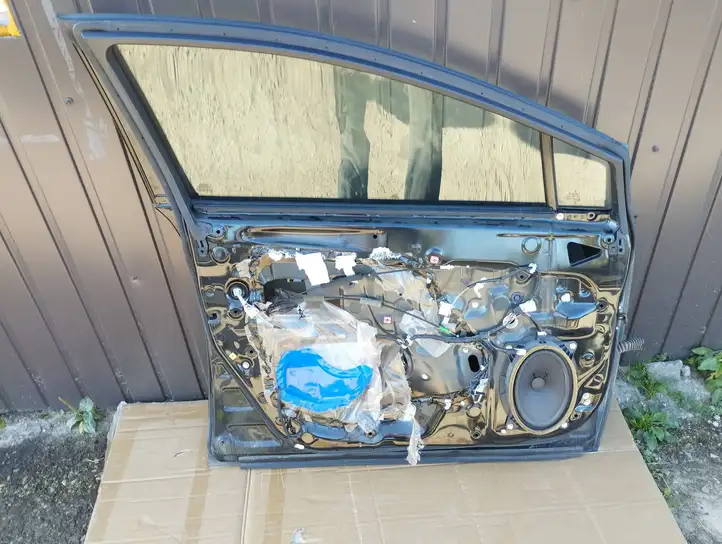 Toyota Avensis T270 (2009 - 2012) Дверь — фото 5