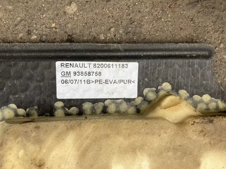Renault Trafic II (X83) (2002 - 2014) 93863132 Ковролин салона — фото 3