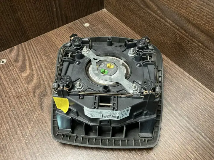 Buick Regal (2010 - 2016) 07354362430 Подушка безопасности руля — фото 3