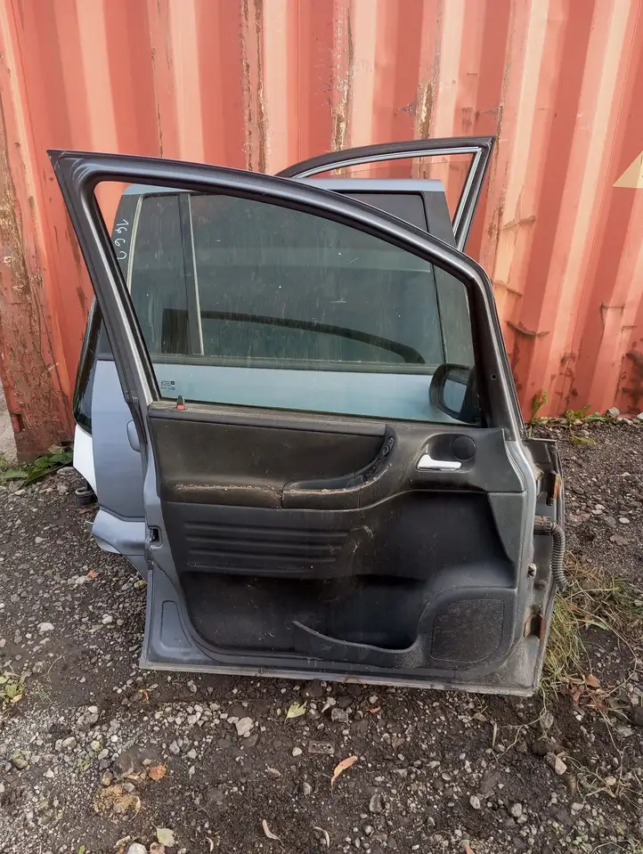 Opel Zafira B (2003 - 2006) Дверь — фото 2