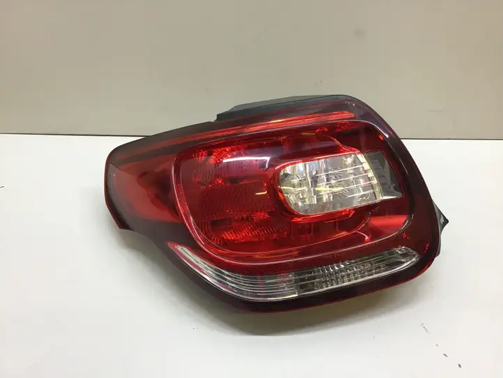 Citroen DS3 (2010 - 2016) 967697388000 Задний фонарь в кузове — фото 1