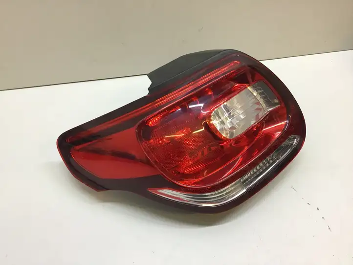 Citroen DS3 (2010 - 2016) 967697388000 Задний фонарь в кузове — фото 4