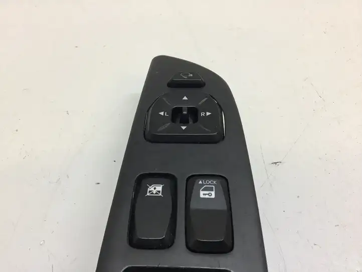 Hyundai ix35 (2009 - 2013) 3834951310 Блок кнопок стеклоподъемников — фото 8
