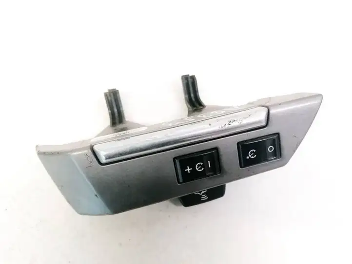 Land Rover Discovery 3 - LR3 (2004 - 2009) 8H2213D767GA Кнопки на рулевом колесе — фото 1