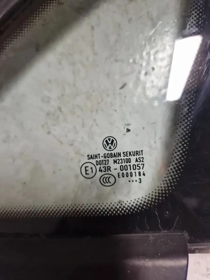 Volkswagen Caddy (2010 - 2015) 43R001057 Треугольное стекло кузова — фото 2