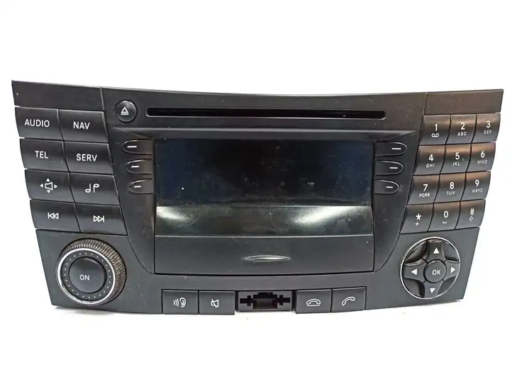 Mercedes-Benz E W211 (2002 - 2009) A2118201079 Магнитола / мультимедийная система — фото 7