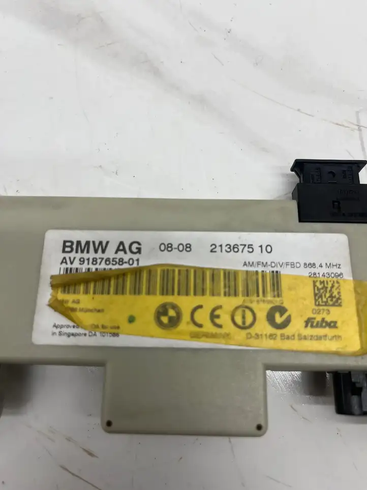 BMW 3 E92 E93 (2005 - 2014) 9187658 Усилитель антенны — фото 1