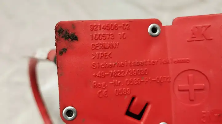 BMW 3 F30 F35 F31 (2012 - 2018) 9214506 Плюсовой провод аккумулятора — фото 2