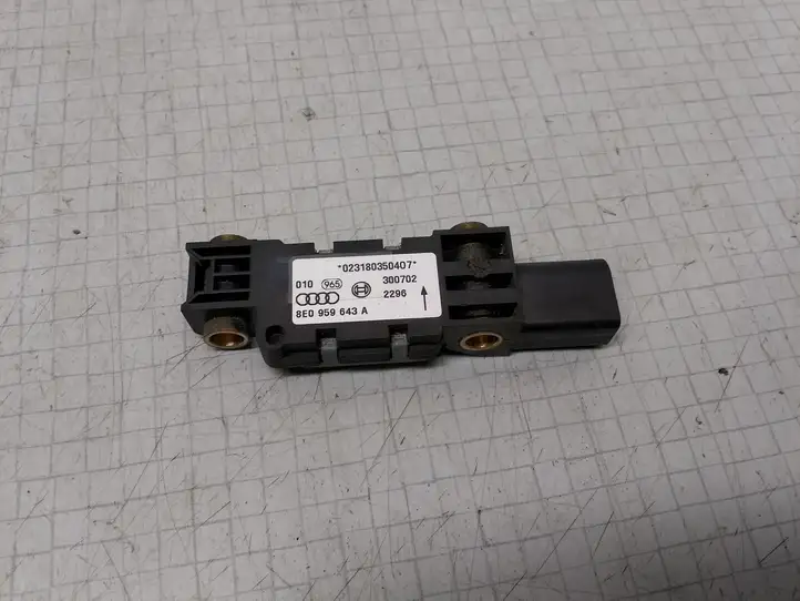 Audi A4 S4 B6 8E 8H (2000 - 2006) 8E0959643A Датчик удара SRS — фото 1