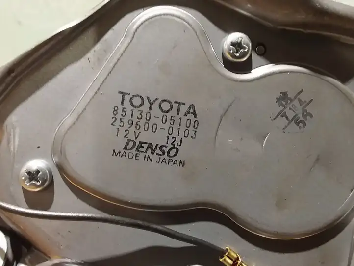 Toyota Avensis T250 (2006 - 2009) 8513005100 Двигатель стеклоочистителя заднего стекла — фото 2