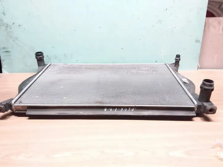 Audi A6 S6 C6 4F (2004 - 2008) 4F0121251L Радиатор охлаждающей жидкости двигателя — фото 1