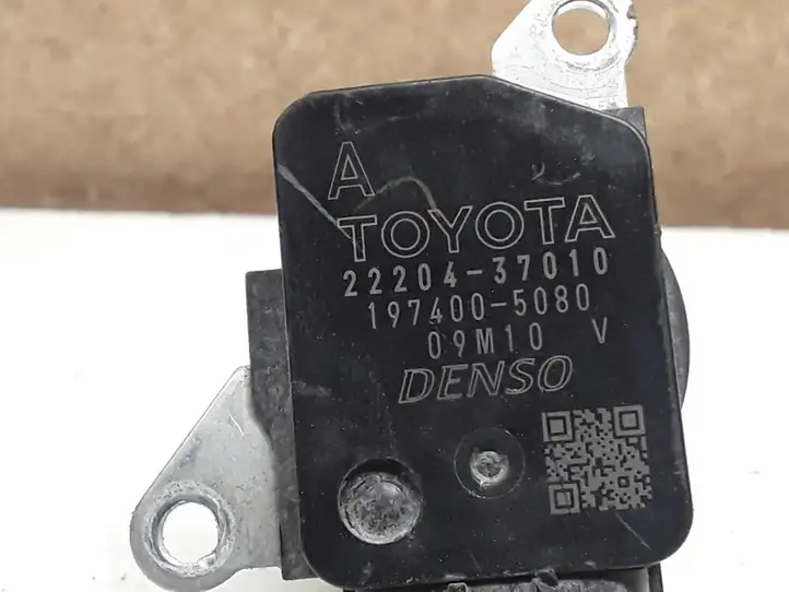 Toyota Prius (XW20) (2003 - 2009) 2220437010 Датчик массового расхода воздуха — фото 2