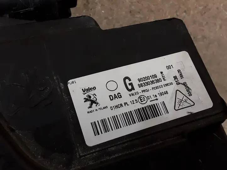 Peugeot 208 (2015 - 2019) 90200109 Передняя фара — фото 6
