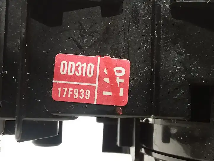 Toyota Yaris (2009 - 2012) 0D05075E324 Контактное кольцо SRS — фото 3