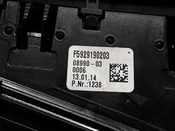 BMW 5 F10 F11 (2009 - 2016) 5929190203 Боковой воздушный дефлектор — фото 4