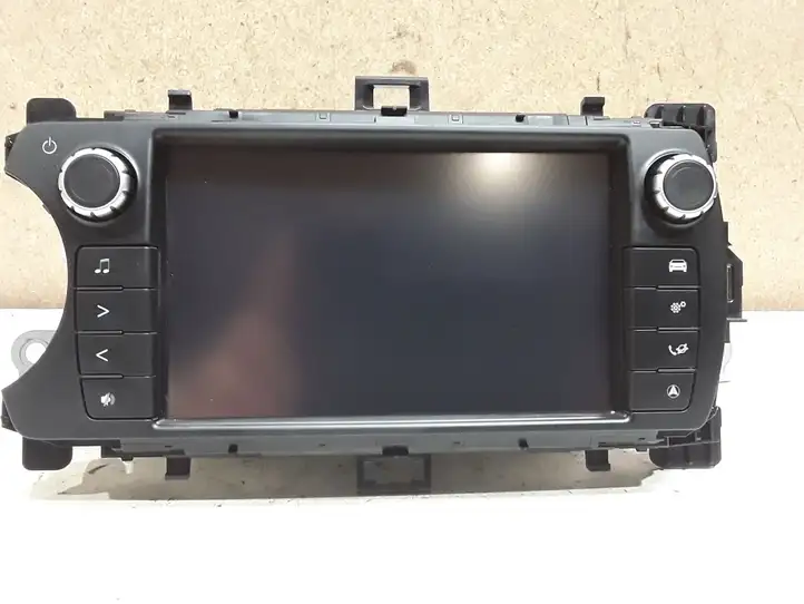 Toyota Yaris (2014 - 2019) 861400D100 Магнитола / мультимедийная система — фото 1