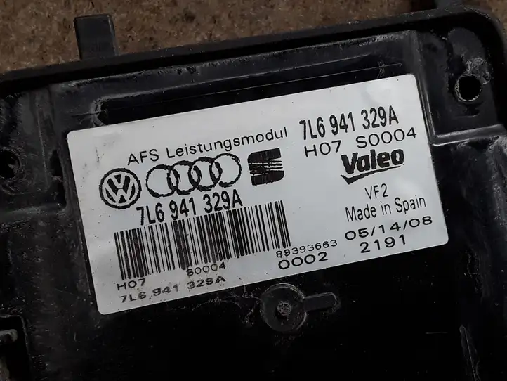 Volkswagen PASSAT B6 (2005 - 2010) 7L6941329A Блок розжига ксенона — фото 2