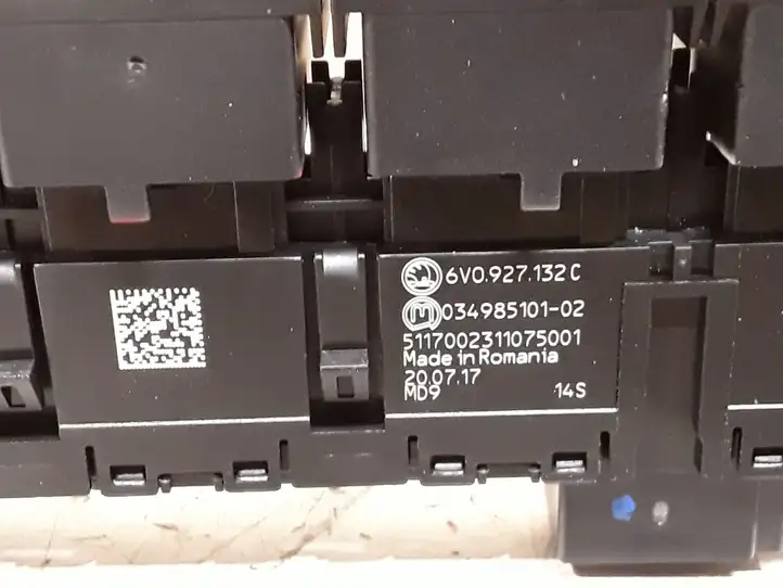 Skoda Fabia Mk3 (NJ) (2015 - 2021) 6V0927132C Включатель обогрева — фото 3