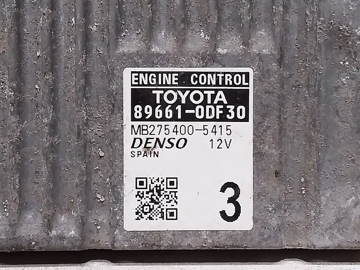 Toyota Yaris (2012 - 2014) 896610DF30 Блок управления двигателем (ЭБУ) — фото 2