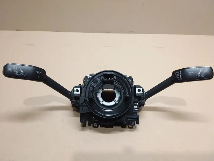 Volkswagen Golf VII (2013 - 2019) 5Q0953649A Контактное кольцо SRS — фото 1