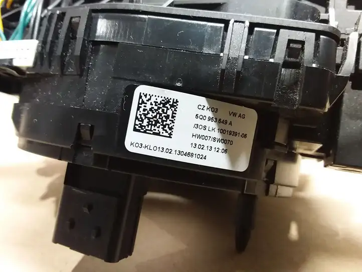 Volkswagen Golf VII (2013 - 2019) 5Q0953649A Контактное кольцо SRS — фото 2