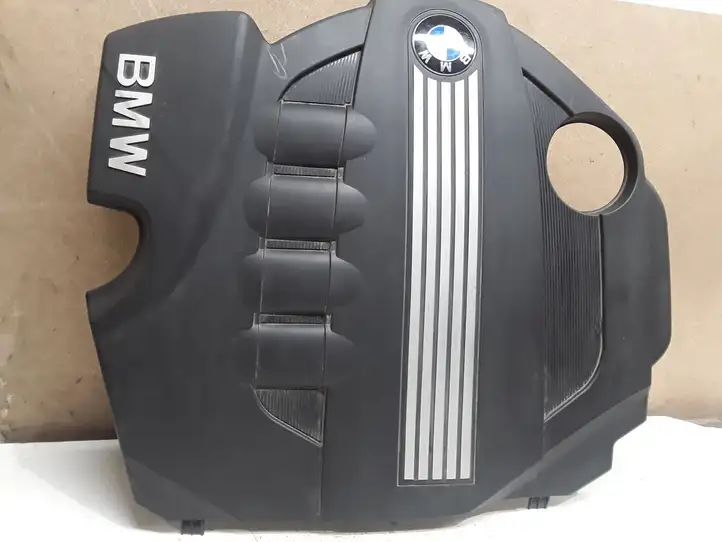 BMW 3 E90 E91 (2005 - 2012) 7797410 Крышка двигателя декоративная — фото 1