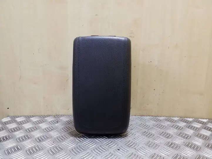 Opel Antara (2011 - 2017) Подлокотник — фото 1