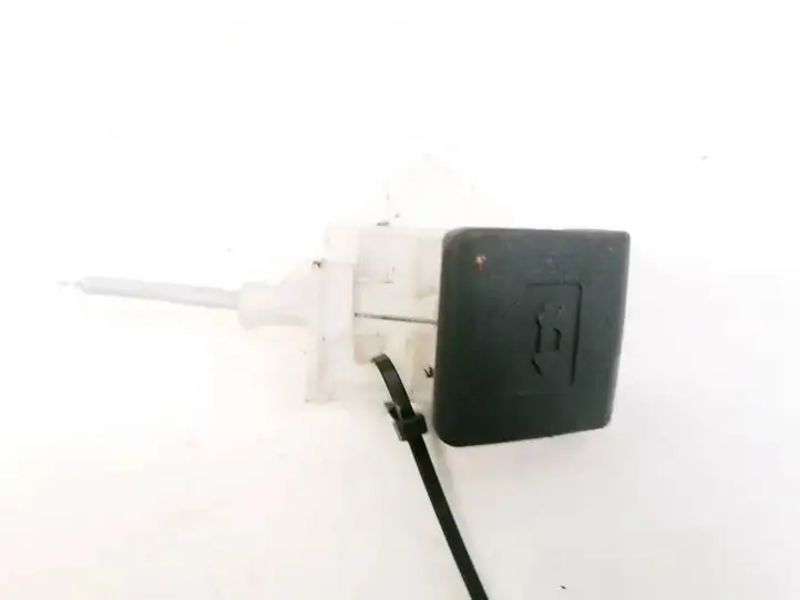 Toyota Avensis T250 (2003 - 2006) Ручка открытия капота — фото 1