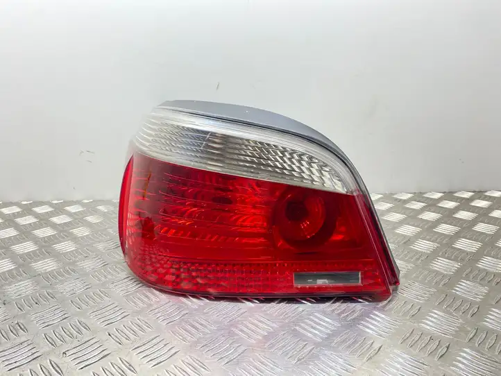 BMW 5 E60 E61 (2004 - 2010) 6910767 Задний фонарь в кузове — фото 1