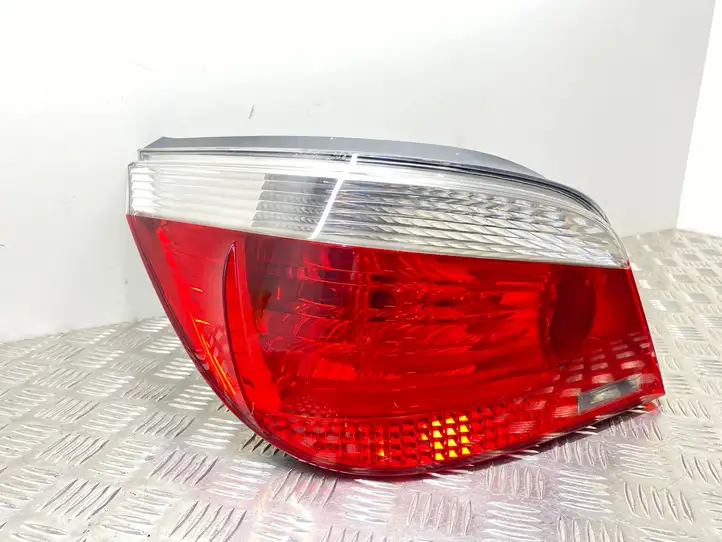 BMW 5 E60 E61 (2004 - 2010) 6910767 Задний фонарь в кузове — фото 2