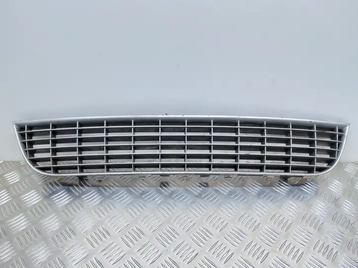 Fiat Punto (188) (1999 - 2010) ST42271 Нижняя решетка переднего бампера — фото 1