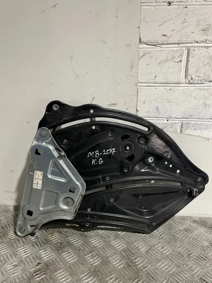 Mercedes-Benz E C207 W207 (2009 - 2017) A2076701303 Стеклоподъемник передней двери (комплект) — фото 3