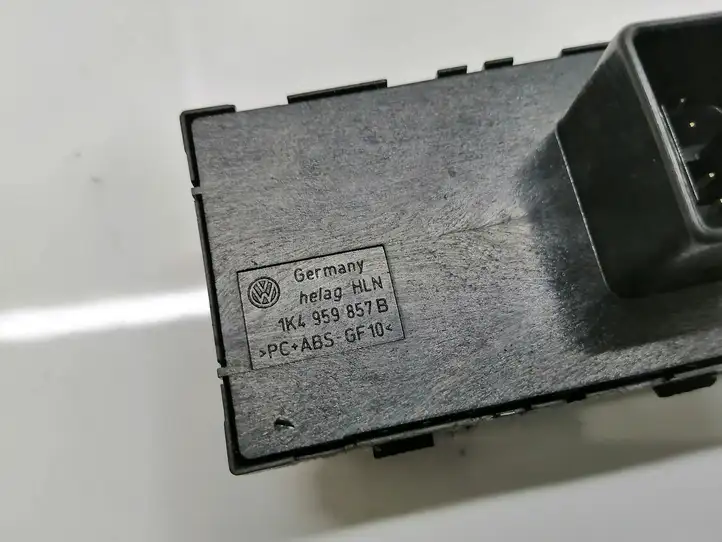 Volkswagen Tiguan (2007 - 2011) 1K4959857B Блок кнопок стеклоподъемников — фото 4