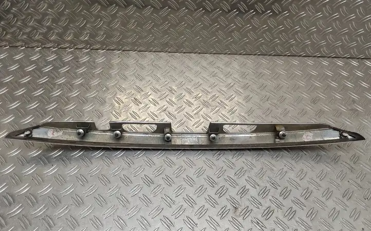 Toyota Yaris (2012 - 2014) 768010D190 Подсветка номера — фото 3