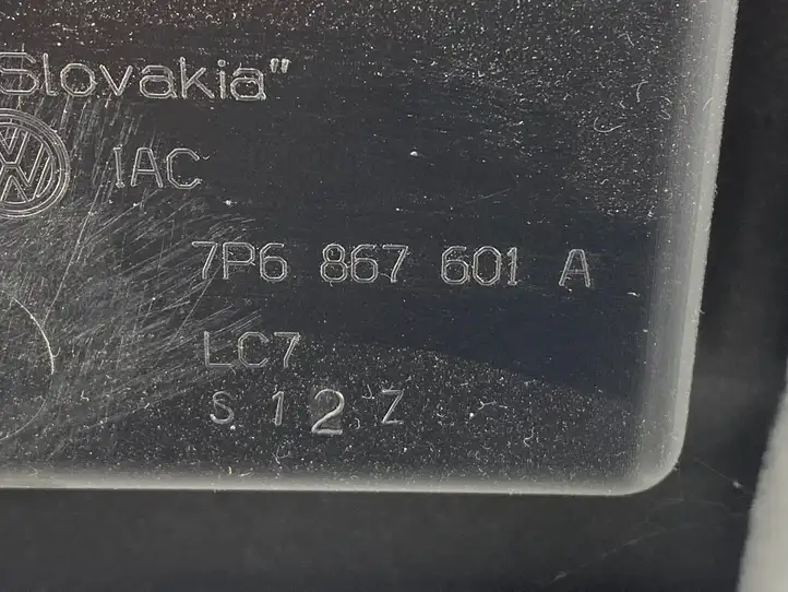 Volkswagen Touareg II (2010 - 2018) 7P6867601A Комплект обшивки крышки багажника — фото 5