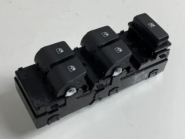 Hyundai i30 (2017 - ) 93571G3030 Кнопка стеклоподъемников — фото 3
