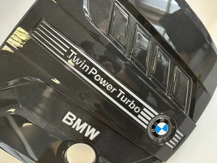 BMW 5 F10 F11 (2009 - 2016) 11147802847 Крышка двигателя декоративная — фото 3