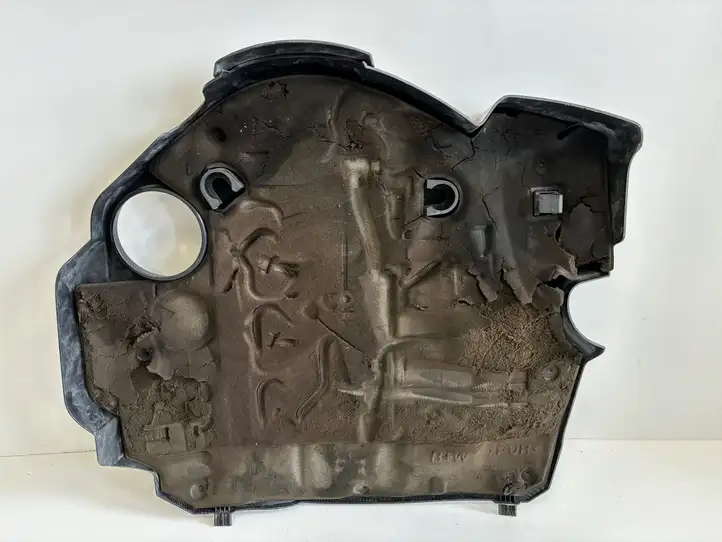 BMW 3 E90 E91 (2005 - 2012) 4731149 Крышка двигателя декоративная — фото 11
