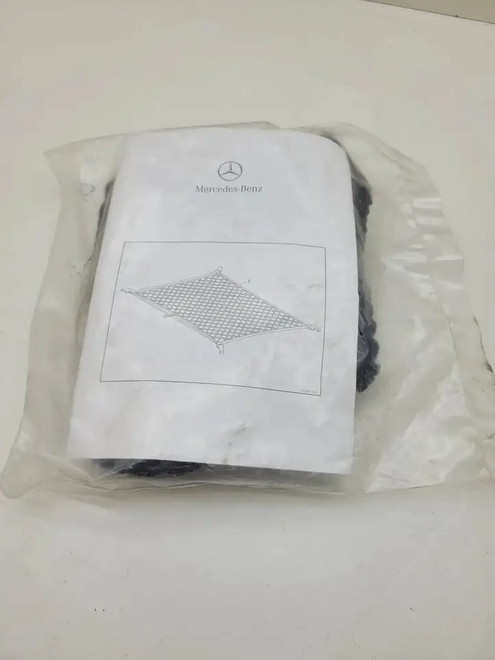 Mercedes-Benz C W205 (2014 - 2021) A2058608900 Шторка багажника (сетка) — фото 2