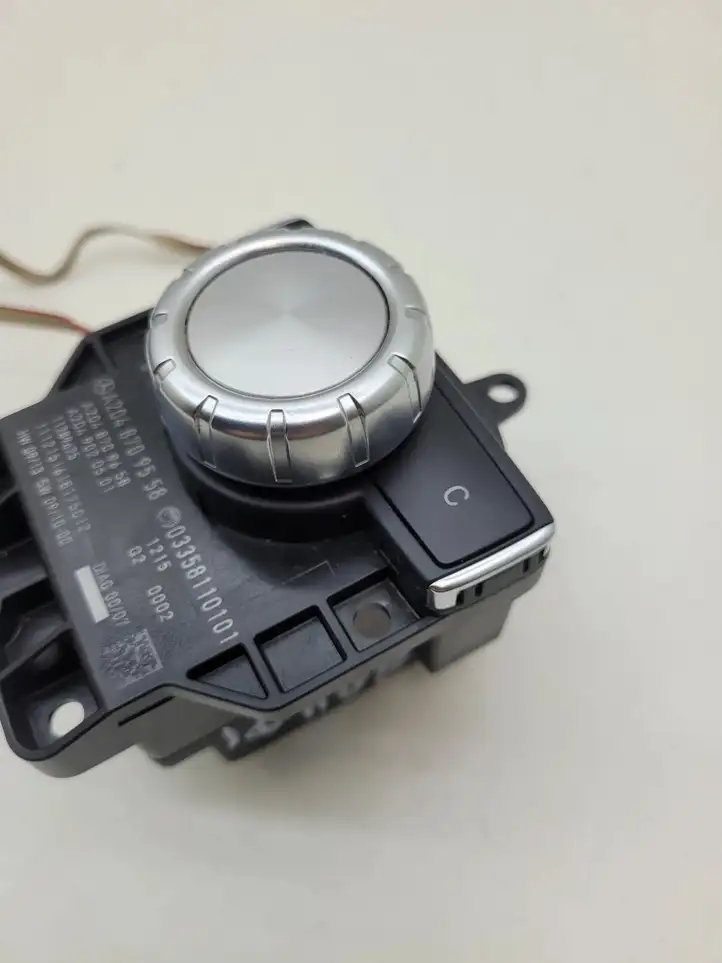 Mercedes-Benz C W204 (2007 - 2014) A2048709558 Контроллер мультимедийной системы — фото 6