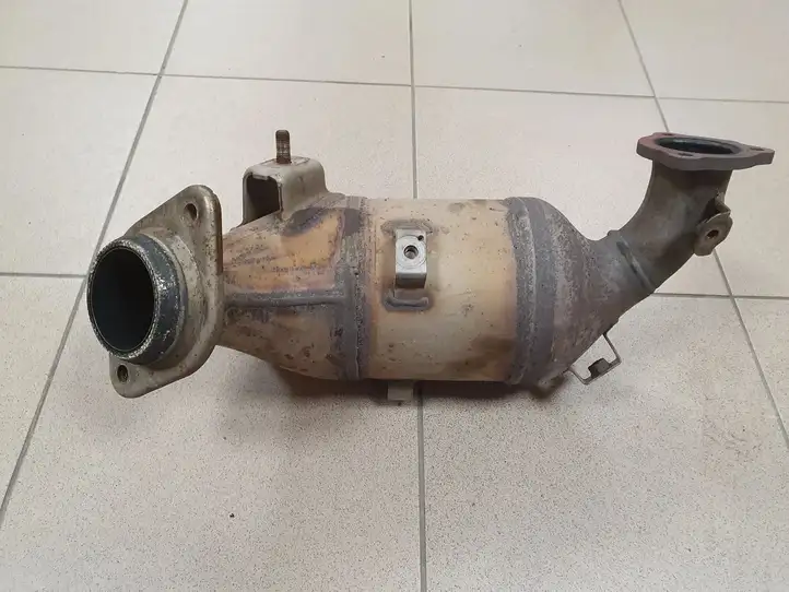 Toyota Avensis T270 (2009 - 2012) 0R050 Катализатор / DPF / FAP — фото 5