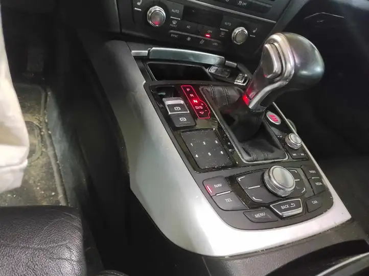 Audi A7 S7 4G (2010 - 2014) Декоративная планка — фото 6