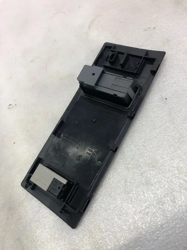 BMW 5 E60 E61 (2004 - 2010) 51447119781904 Микрофон (Bluetooth / телефон) — фото 3