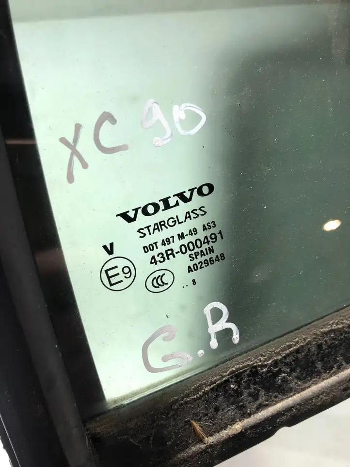 Volvo XC90 (2006 - 2014) 43R000491 Форточка двери — фото 3